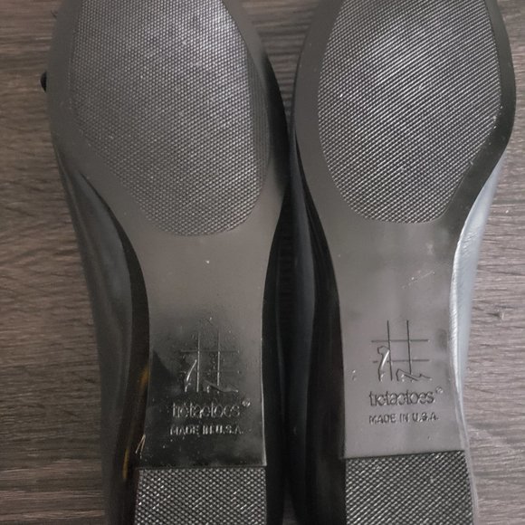 NWOT Midnight Navy Ballerina low wedge heels - Picture 2 of 2